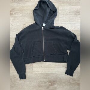 Aritzia zip up